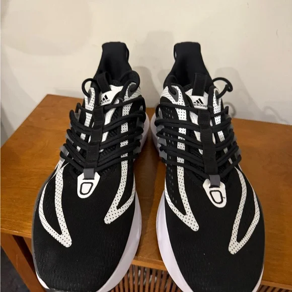 adidas AlphaBoost V1 Low Black White - HQ4517  men’s 10 - Picture 2 of 7